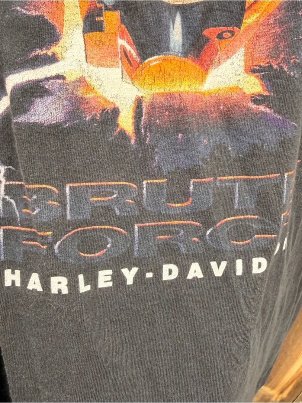 Vintage 1995 Harley-Davidson Black Short-Sleeve Tee with Engine Graphic XL